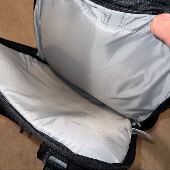 The North Face Backpack Overhaul 40 - Picture 8 of 15